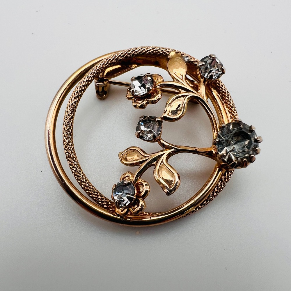 Vintage Wreath Brooch Rhinestone Floral Mesh Circle Round Gold Tone Pin